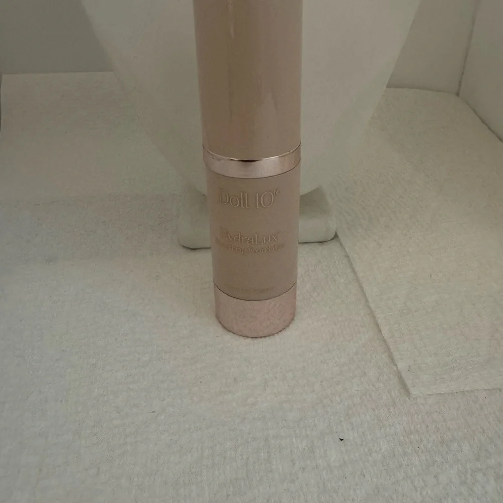 Dollcake Beige Foundation